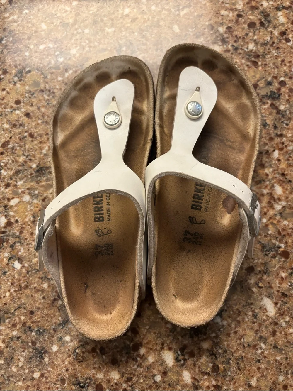 Birkenstock White Gizeh sandals 37